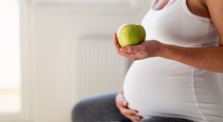 Does Eating During Labour Hasten or Hurt Delivery?