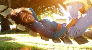 5 Mental Health Podcasts for Black Women