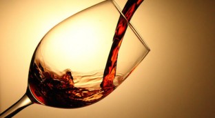 Scientists Disagree with Claim that Red Wine Protects Against Covid