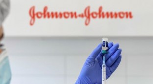 Johnson & Johnson Vaccine Can Cause Serious Blood Clots